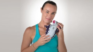 รองเท้าผ้าใบ Yonex
