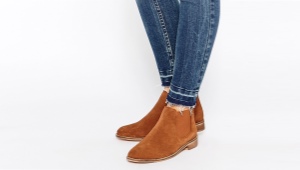 Ankle boots