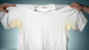 วิธีการซักเสื้อผ้าบนรักแร้?