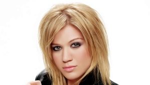 Nagtatampok ng hairstyles cascade para sa round face