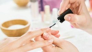 Base for nails: types, tips on selection and use