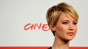 Pixie gupit para sa pinong buhok