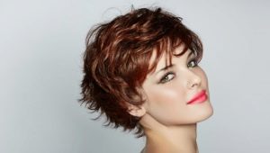 Gabi na hairstyles para sa maikling buhok: mga tampok, pagpili, paglikha at dekorasyon