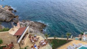 Dobra-Voda sa Montenegro: klima, atraksyon at paglilibang