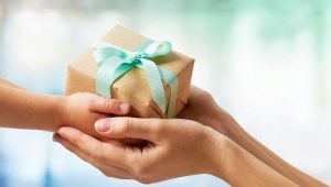 Tại sao không thể tặng quà trước?