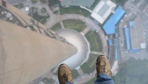 Mô tả về acrophobia và phương pháp đấu tranh
