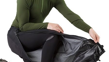 Pantalon sa paglalaglag sa sarili