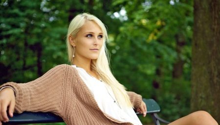 Cardigan sweater