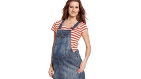 Denim sundress para sa mga buntis na kababaihan