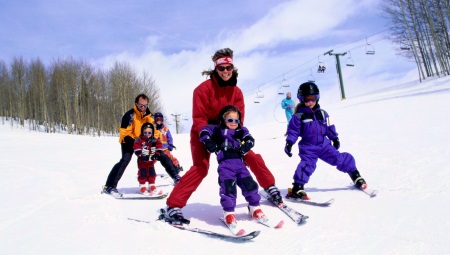 Children's ski boots