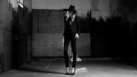รองเท้า Yves Saint Laurent