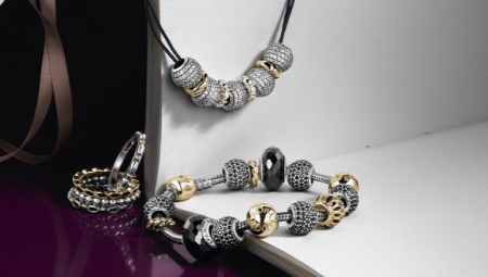 Dây chuyền cổ Pandora
