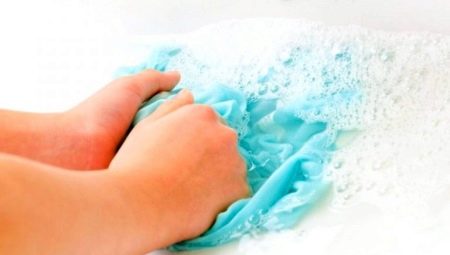Làm thế nào để giặt Zelenka với quần áo?