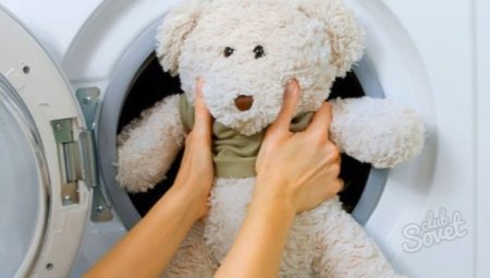 Cách giặt đồ chơi mềm trong máy giặt?
