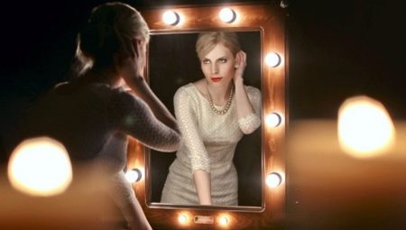 Liwanag ng buwan mirror para sa pampaganda: kalamangan at disadvantages