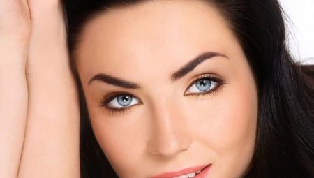 Paano gumawa ng eyebrows para sa isang square face?
