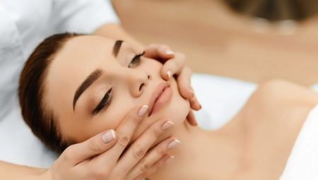 Tính năng massage mặt bởi Jacquet