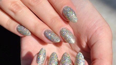 Brilliant manicure: mga tampok ng disenyo at naka-istilong trend