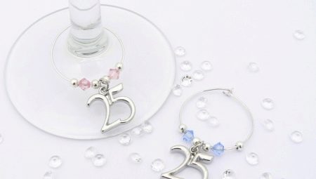 Tặng gì cho vợ một đám cưới bạc?