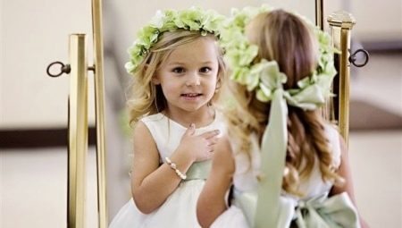 Anong hairstyle ang pipiliin para sa isang batang babae para sa kasal?