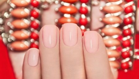 Neutral manicure - tenderness and naturalness