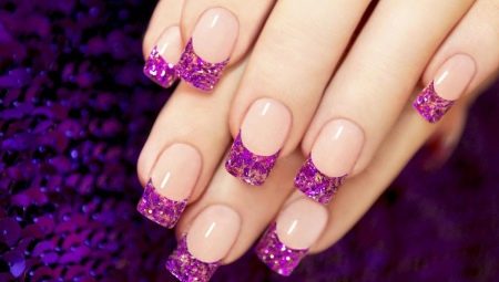 Orihinal na mga ideya ng disenyo manicure sa maputlang lilang kulay