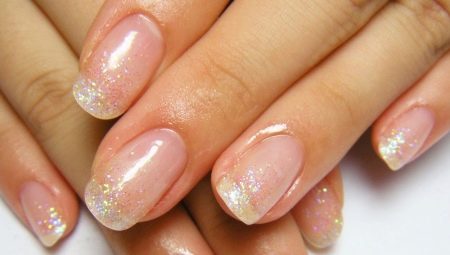Tùy chọn cho thiết kế thời trang làm móng tay trong suốt