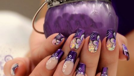 Mga variant ng manicure design sa purple na mga kulay