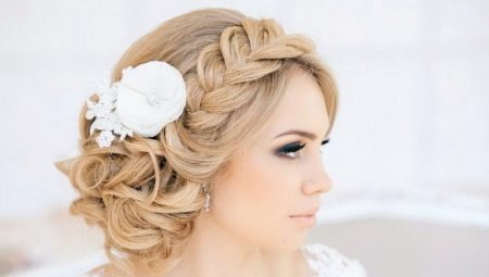 Mga hairstyles sa kasal na may mga braids para sa buhok ng iba't ibang haba