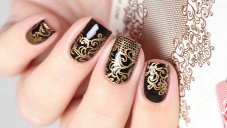 Golden manicure: mga ideya sa fashion at pagtutugma ng kulay tip