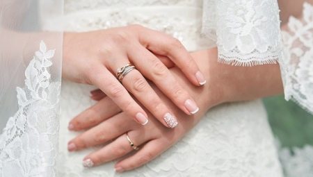 Ý tưởng thiết kế móng tay đám cưới cho móng tay mở rộng