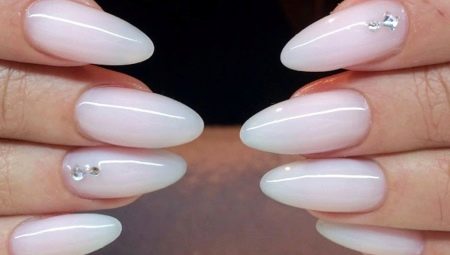 Làm móng tay hình quả hạnh như thế nào?