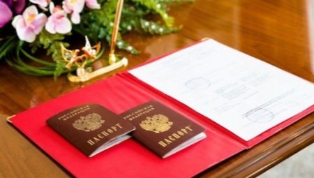 Có thể nộp đơn đăng ký kết hôn tại văn phòng đăng ký cho một trong những cặp vợ chồng mới cưới?