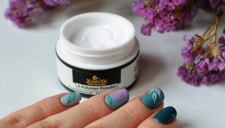 Tính năng sử dụng bột acrylic cho móng tay