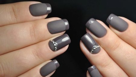 Pagpili ng manicure design para sa square na mga kuko