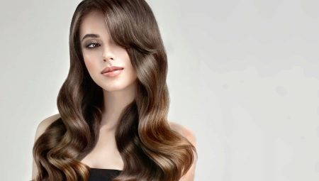 Làm thế nào đẹp để làm xoăn trên tóc với một mái tóc?