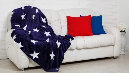 Microfiber blanket: ang mas pinong mga punto ng pagpili at pangangalaga