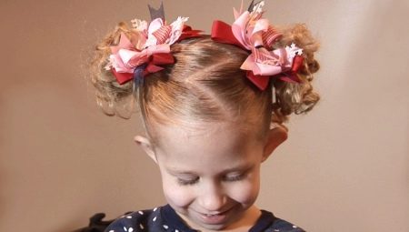 Hairstyles para sa mga batang babae para sa maikling buhok sa kindergarten