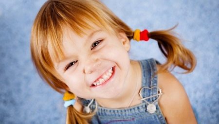 Cách tạo kiểu tóc từ đuôi cho bé gái