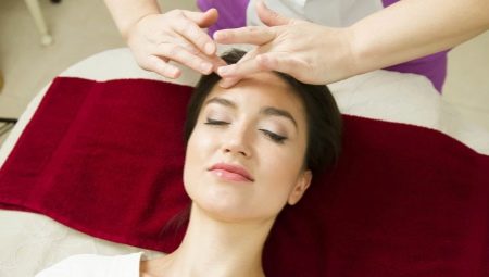 Technique of classic face massage