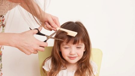 Làm thế nào để cắt một tiếng nổ cho một đứa trẻ?