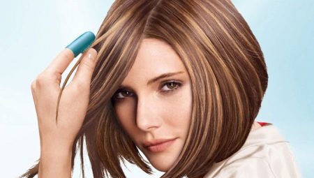 Làm nổi bật trên mái tóc nâu ngắn: các loại và sự tinh tế của quá trình