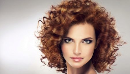 Hairstyles para sa buhok na may isang kuwintas