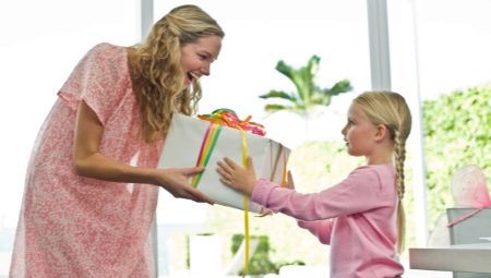 Tôi có thể tặng gì cho mẹ vào ngày sinh nhật?