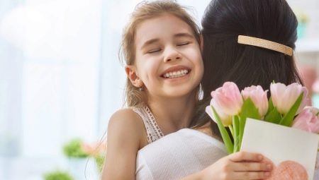 Tặng gì sinh nhật mẹ đỡ đầu?