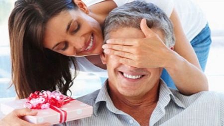 Tặng gì cho một người đàn ông trong 55 năm?