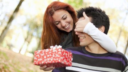 Tặng gì cho một chàng trai trong 26-27 năm?