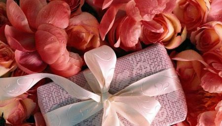 Tặng gì cho người phụ nữ trong ngày kỷ niệm?