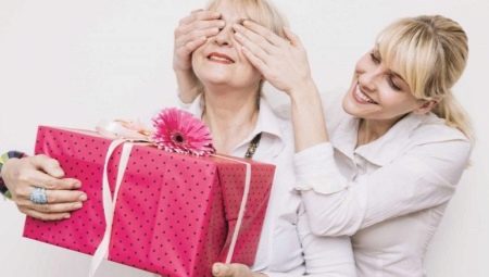Làm thế nào để tạo bất ngờ cho mẹ?