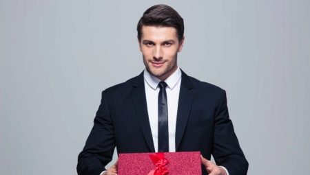 Mga regalo sa isang kahon para sa isang tunay na lalaki